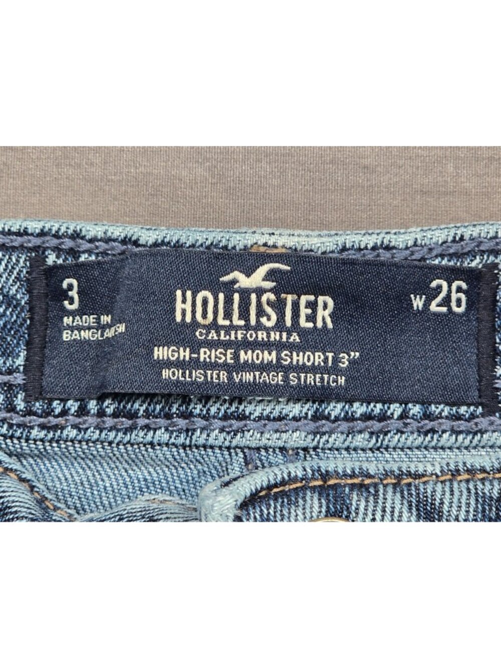 Hollister High-Rise Mom Short 3" Vintage Stretch Denim W26 Distressed & Studded - Picture 2 of 4